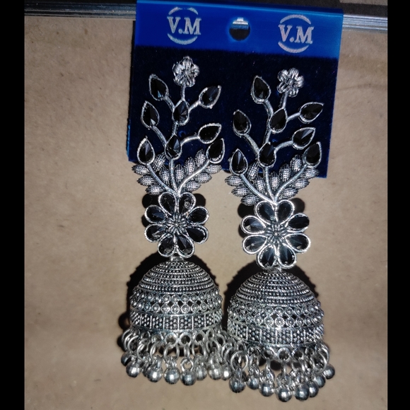 Silver Oxidized Jhumka Earrings - Picture 3 of 9